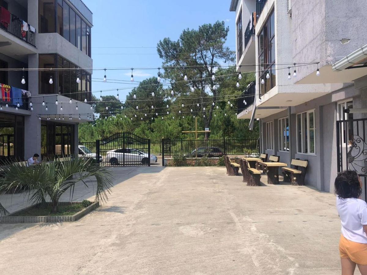 Hotel Guga Kobuleti Bagian luar foto