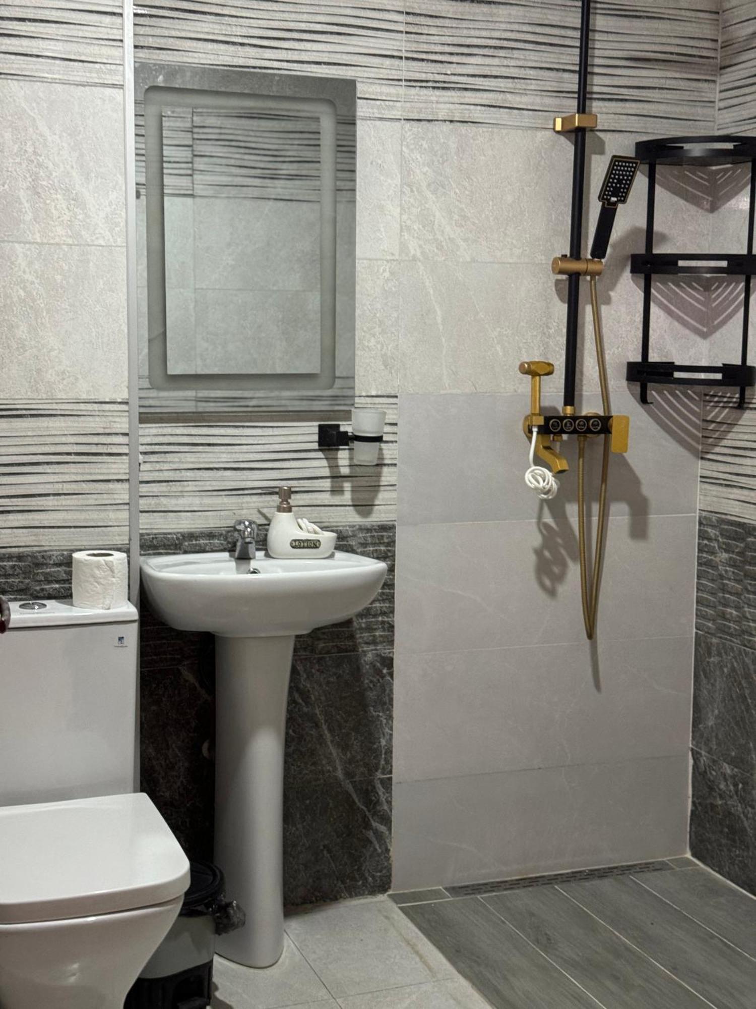 Hotel Guga Kobuleti Bagian luar foto
